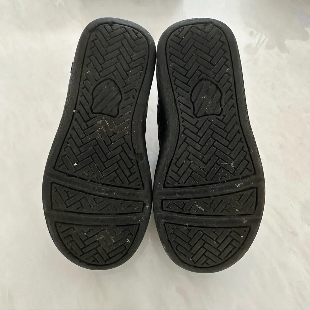 K-Swiss all black leather shoes